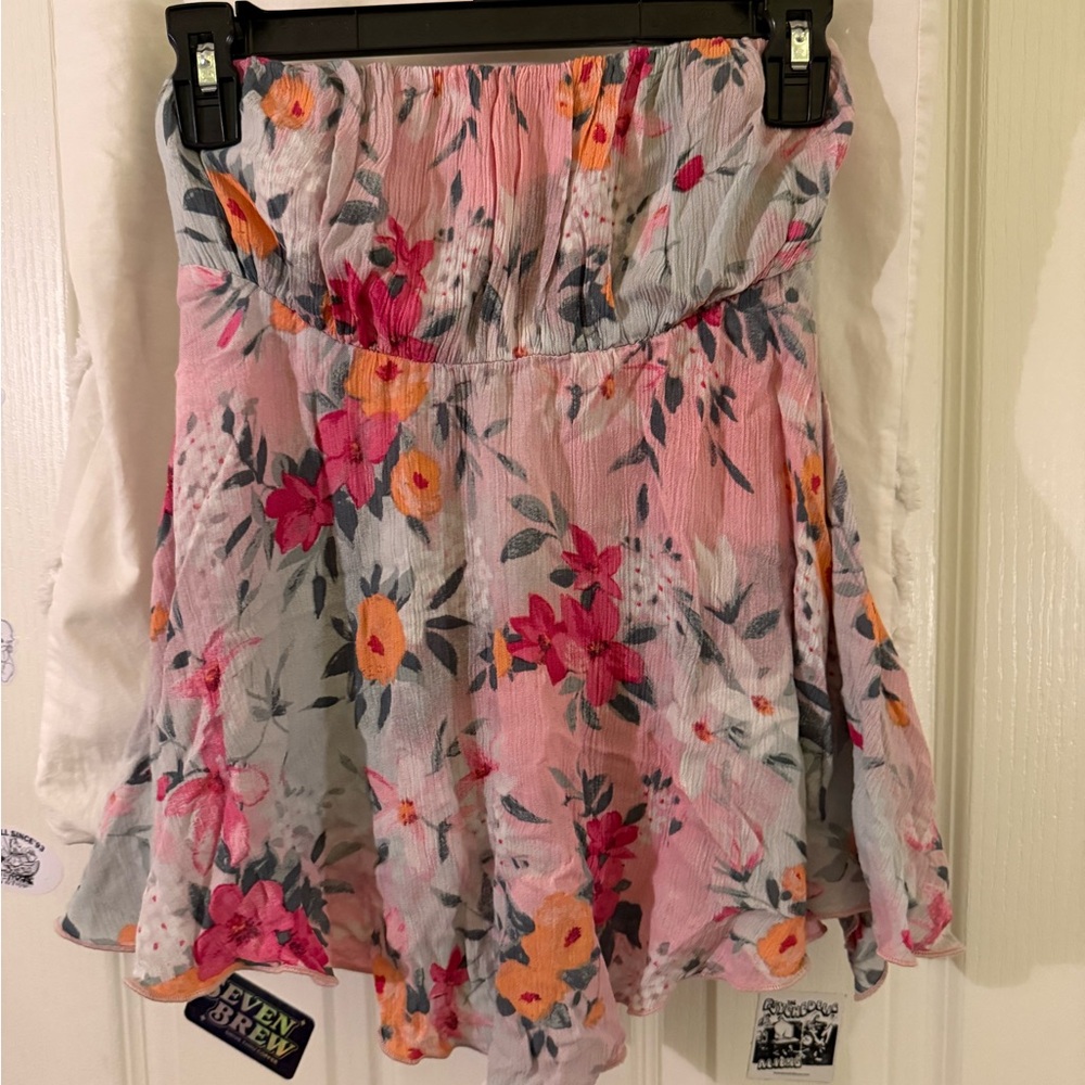 Hollister Floral Skater Skirt in Pink and Gray